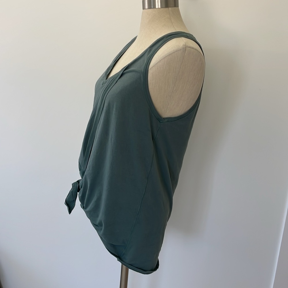Lululemon Front Tie Racerback Tank Top size 6 - Picture 6 of 8